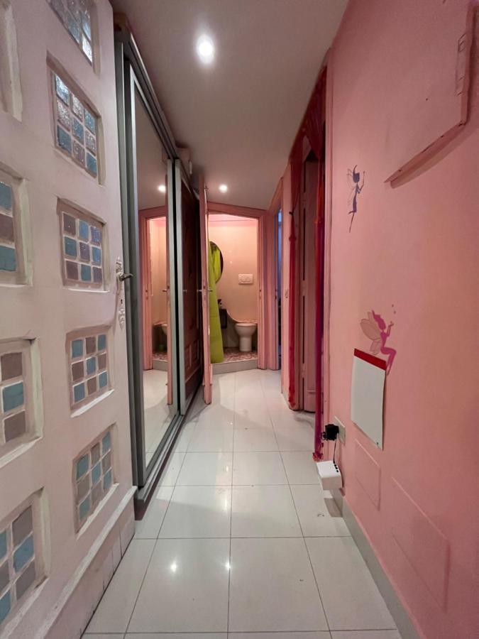 Affitto Due Camere, Due Bagni In Apartamento *