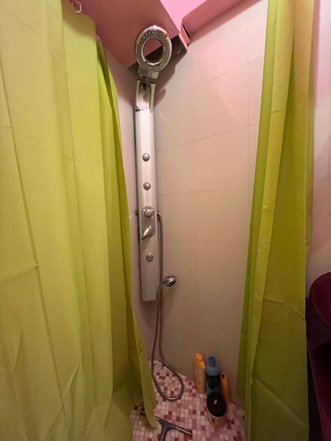 Affitto Due Camere, Due Bagni In *