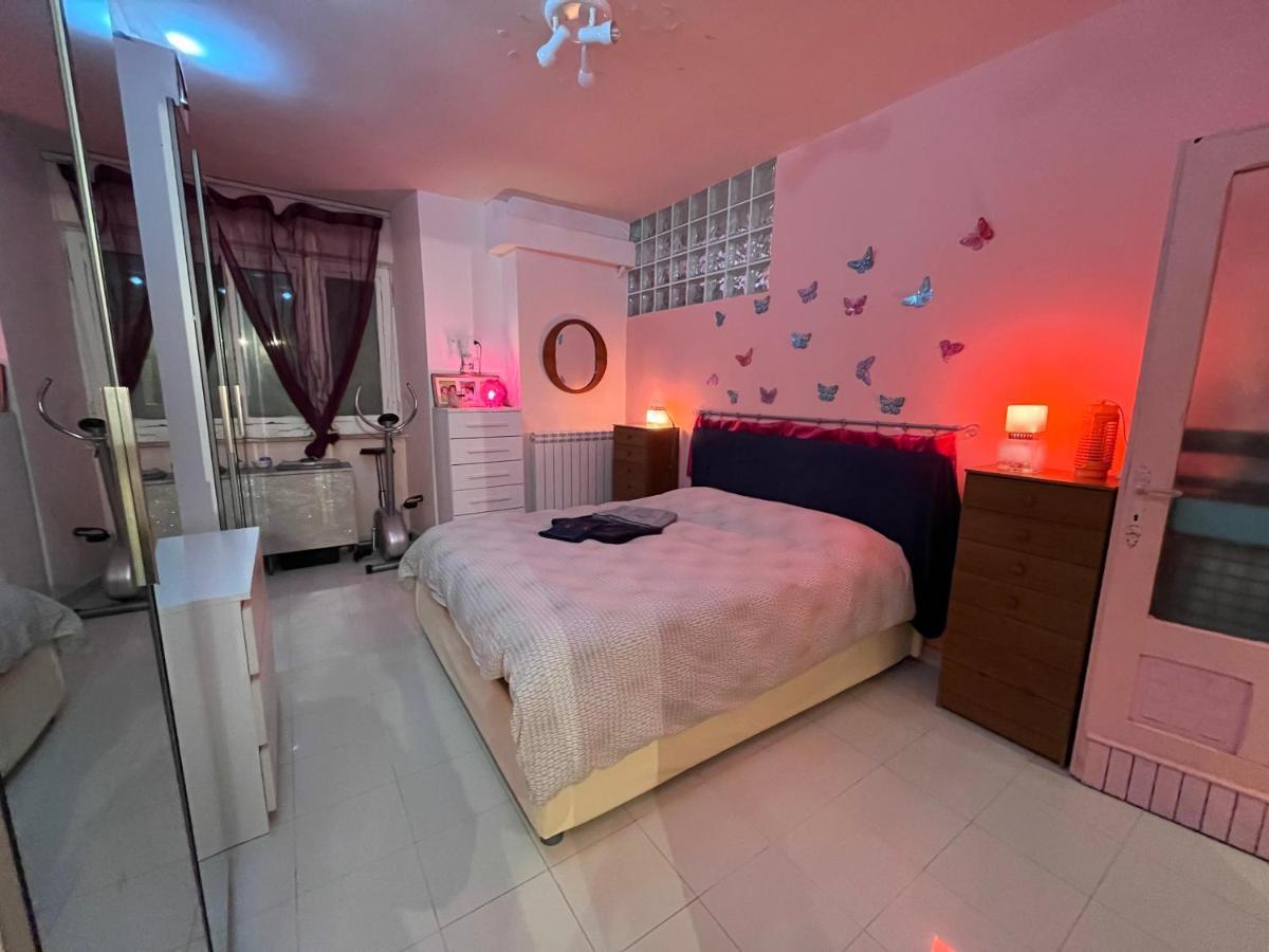 Affitto Due Camere, Due Bagni In Apartamento Roma
